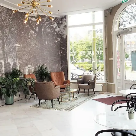 Sebel Hotel 3*